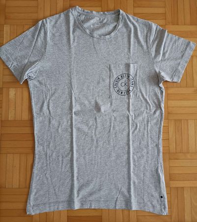 Stylisches Calvin Klein T-Shirt Grösse M