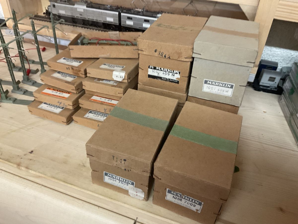 Märklin Modellini di ferrovie: Oberleitungsmasten – Usato da Wald ZH venduto da Sbbemilio 7