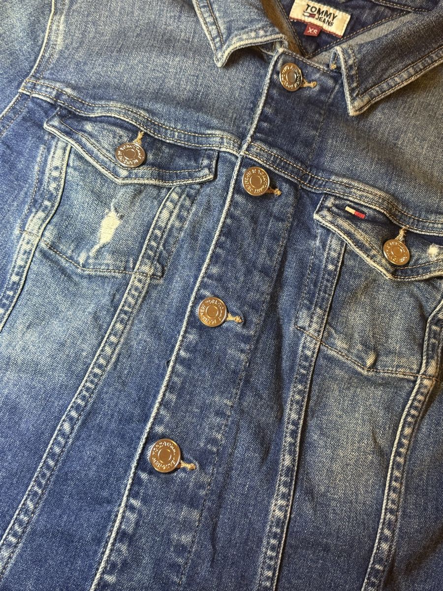 Tommy Hilfiger Jacken: Veste en jean Tommy Hilfiger – Neu (gemäss Beschreibung) aus Châtel-St-Denis von Montclair_Swiss 1