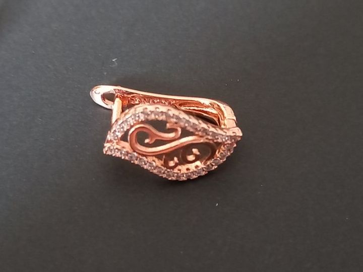 Boucles d'oreille: Vergoldet Ohrringe, mit Klappverschluss – D'occasion à St-Prex par big_c6bb 1