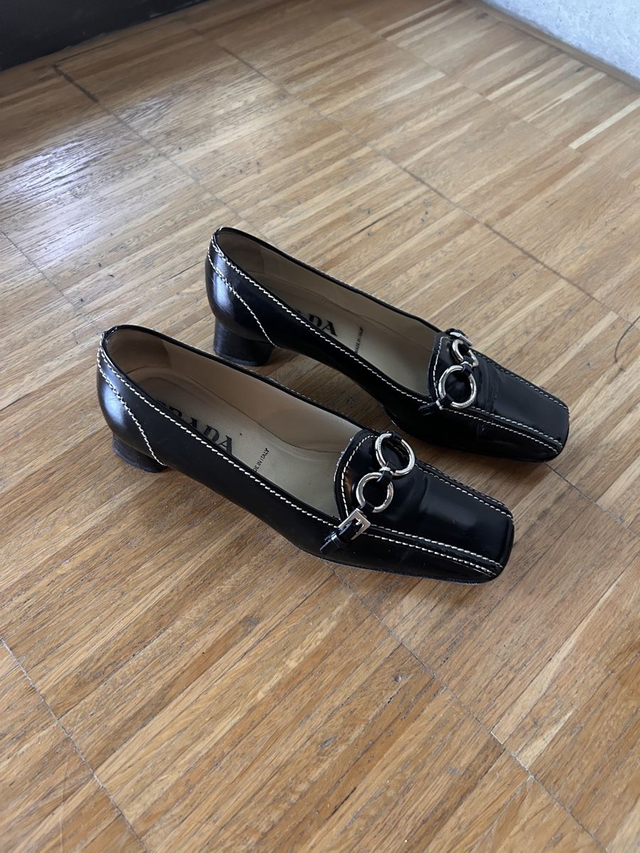 Prada Scarpe da donna: Prada vintage shoes 36.5 – Usato da Genève venduto da mic_p669