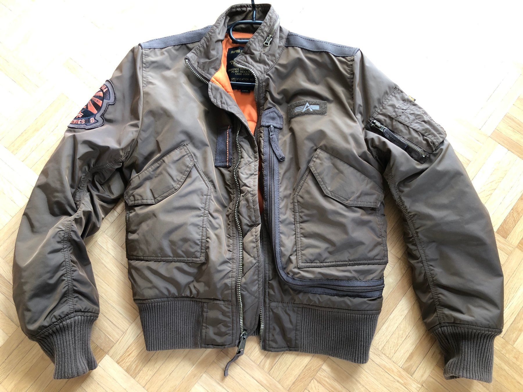 Alpha Industries Giacche: Alpha Industries Bomberjacke L – Usato da Meggen venduto da eliot66