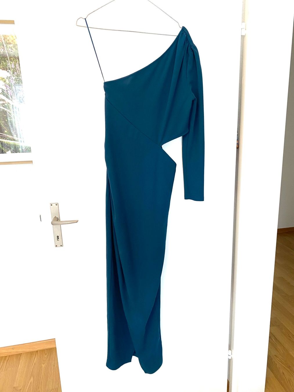 Vestiti: Abendkleid mit Cut Out (M) – Usato da Zumikon venduto da Frauenecke