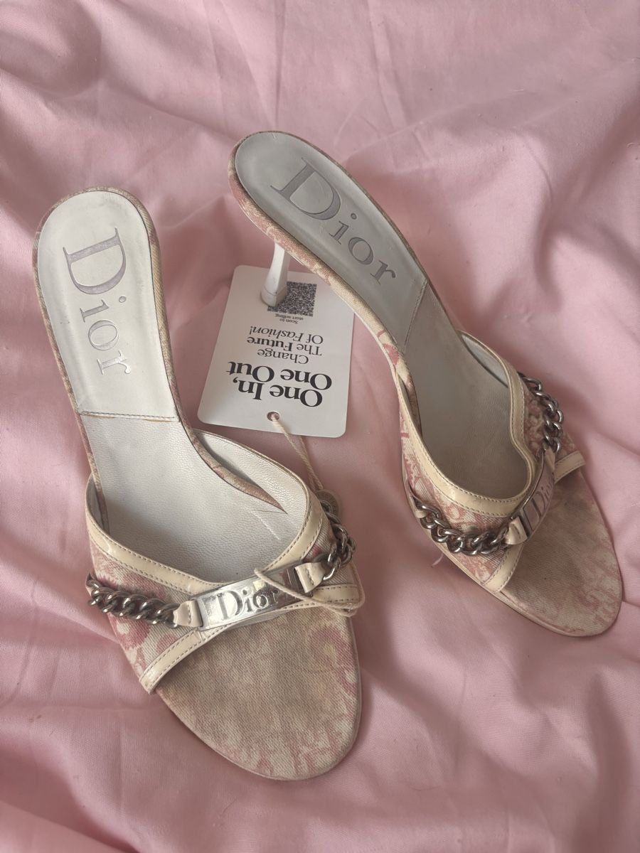 Dior Scarpe da donna: Dior Heels – Usato da Regensdorf venduto da sha_blb7