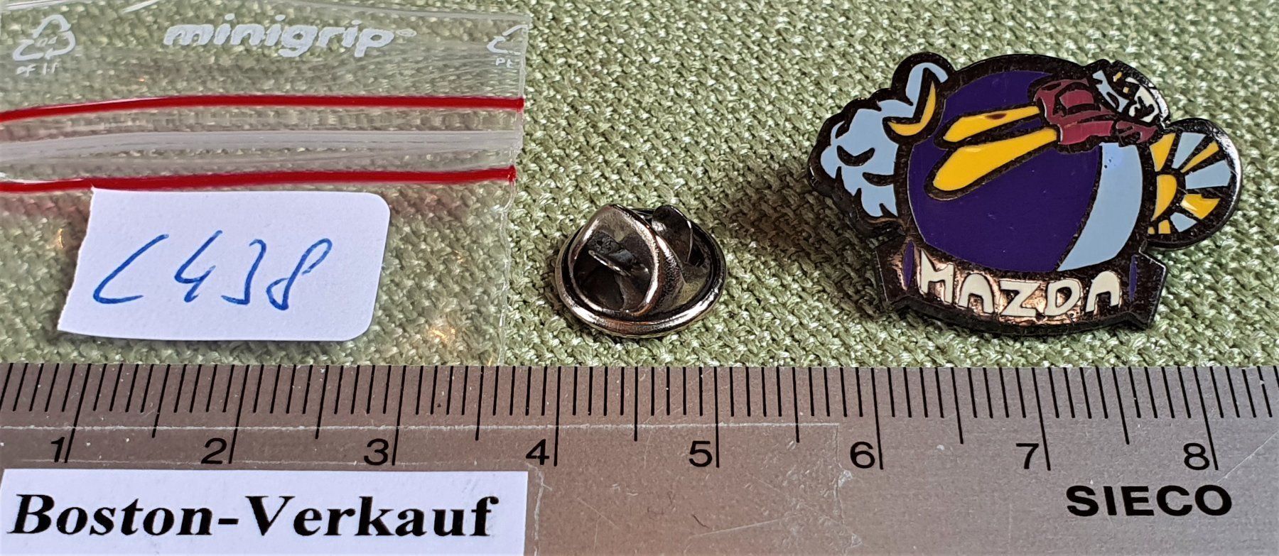 Placchette & Badge: C438 - Pin Mazda Welt Weltraum Auto – Usato da Reinach BL venduto da Boston-Verkauf 2