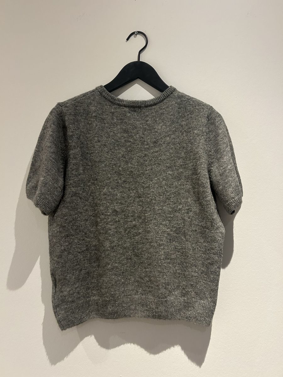 H&M T-shirt: H&M Strick-Shirt – Usato da Aeugst am Albis venduto da schatzkistee 3