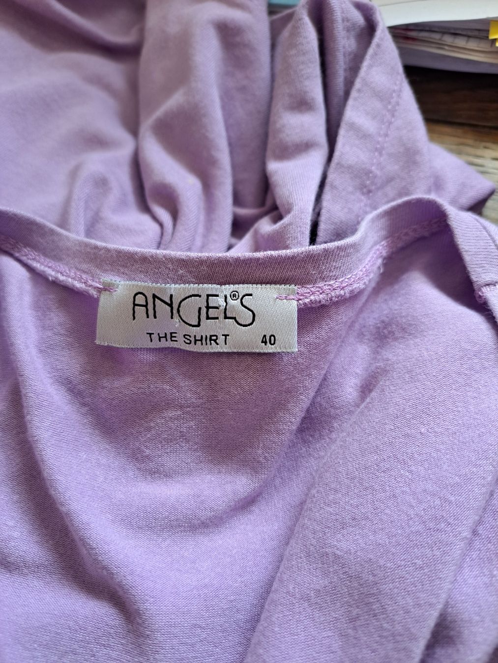 T-shirts: Damenshirt, helllila von Angels, gr. 40 – D'occasion à Rafz par MuriFinn 3