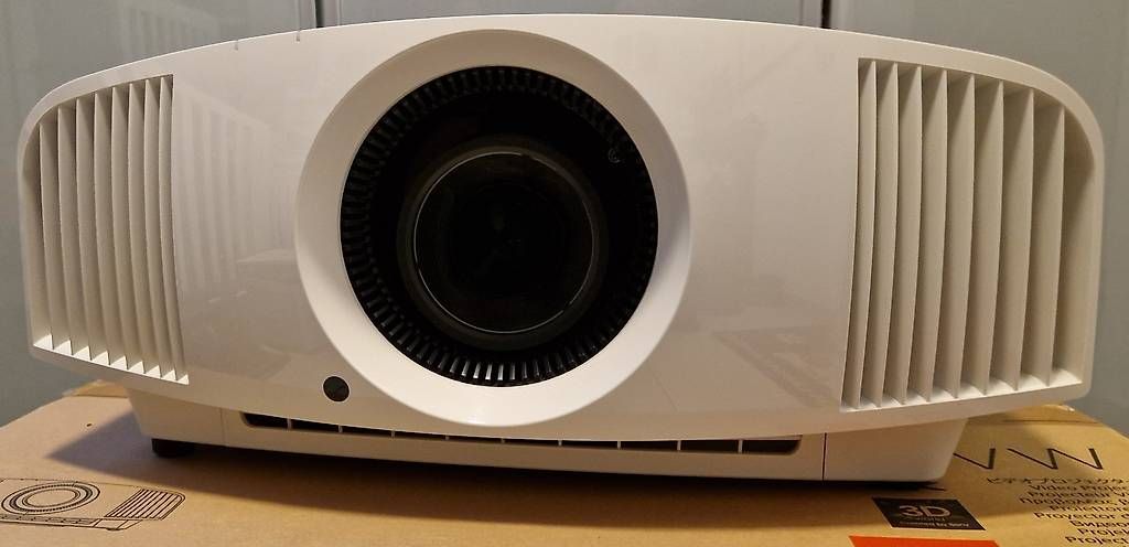 Sony Proiettori: 4K Projektor Beamer Sony VPL-VW270ES – Usato da Nürensdorf venduto da Jx3p 3
