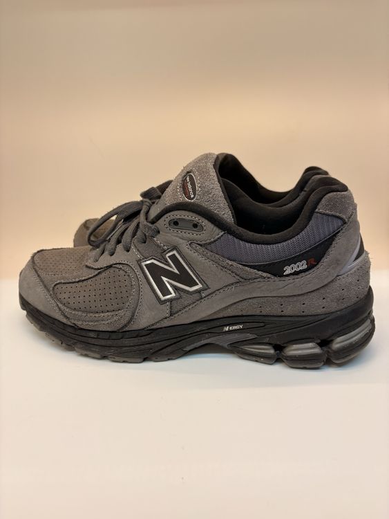 New Balance 2002 R Dark Grey Eu43 (Gebraucht) in Wollerau für CHF 45 ...