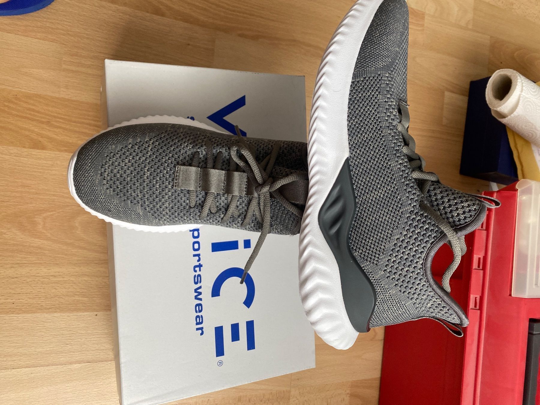 Scarpe da uomo: Turnschuhe Vty  Original Grau 40 große – Nuovo e nell'imballaggio originale da Läufelfingen venduto da Alles_Garantie 2