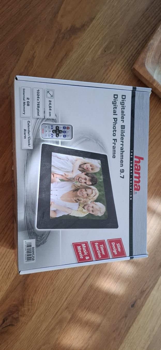 Monitore: Digitaler Fotorahmen – Neu (gemäss Beschreibung) aus Ruswil von SIMBOB1992