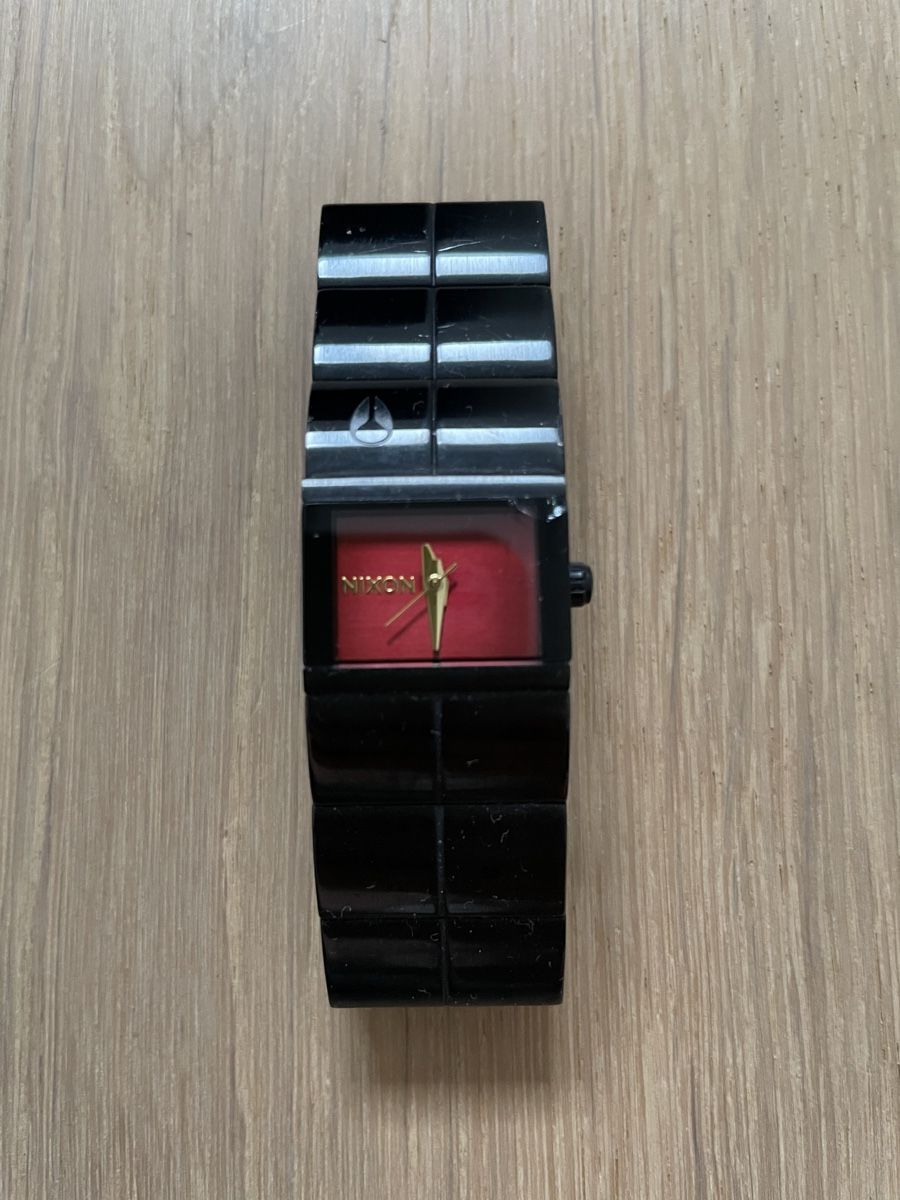 Nixon Orologi: Armband Uhr Nixon – Usato da Aarwangen venduto da erd_ngx8