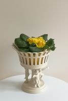 Keramikschale mit Fuß und Putten v. Villa Collection Denmark