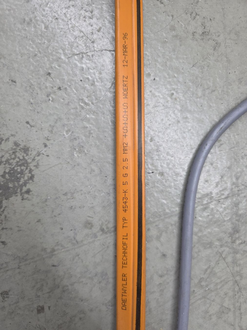 Cavi: 3m Flachbandkabel  – Usato da Rüti ZH venduto da Madeira14 1