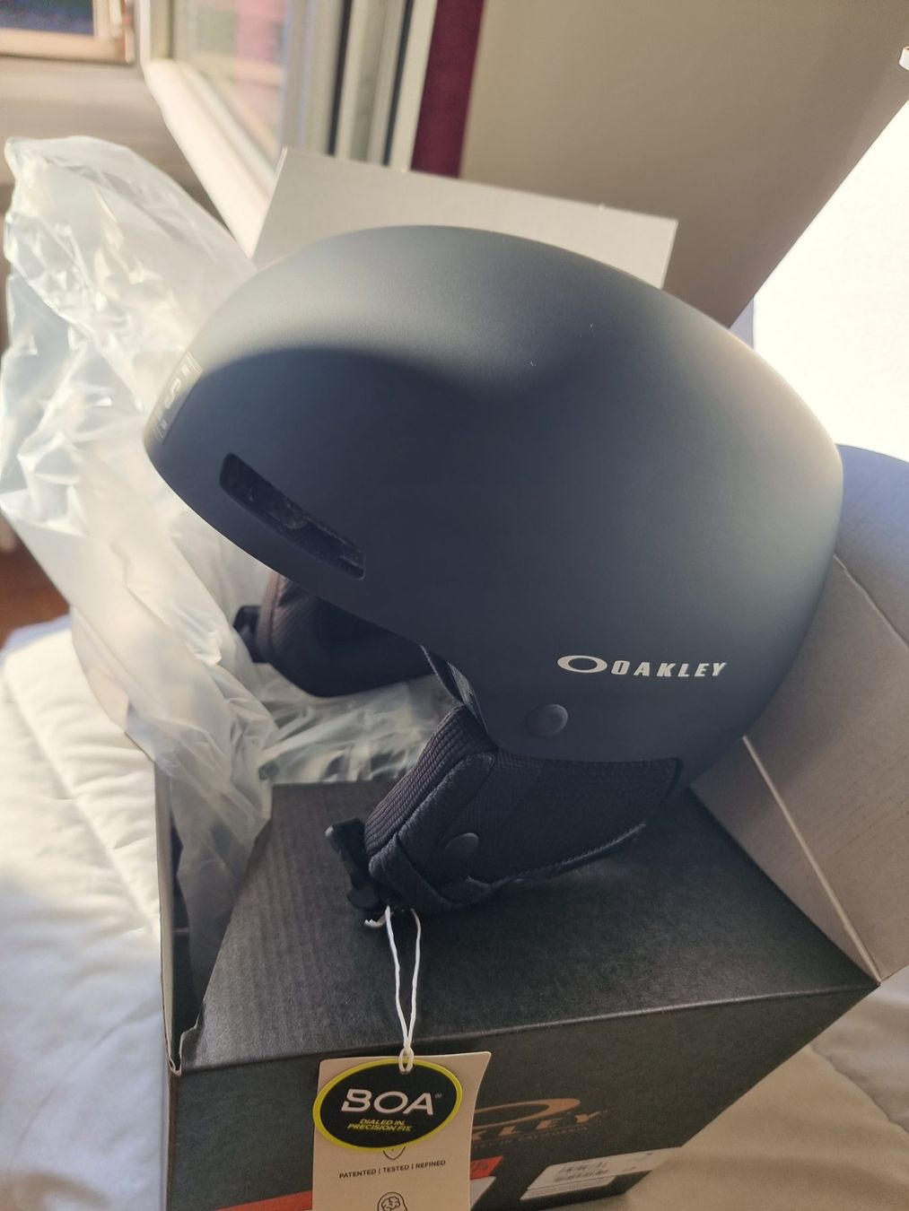 Oakley Helme: Casque OAKLEY MOD1 pro taille S - NEUF – Neu und originalverpackt aus Lausanne von mal_m98f