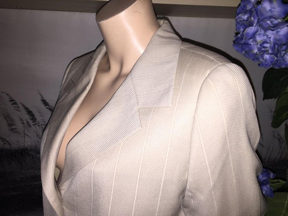 Escada Giacche: Blazer soie/seide  ESCADA   Taille / Grosse 42 .... – Usato da Cossonay-ville venduto da Super-Price-Quality 3