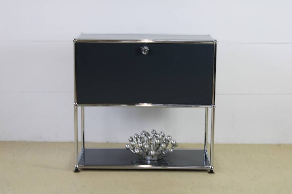Regale: USM Sideboard Anthrazitgrau – Gebraucht aus Meinisberg von atelier_TILIJA 1
