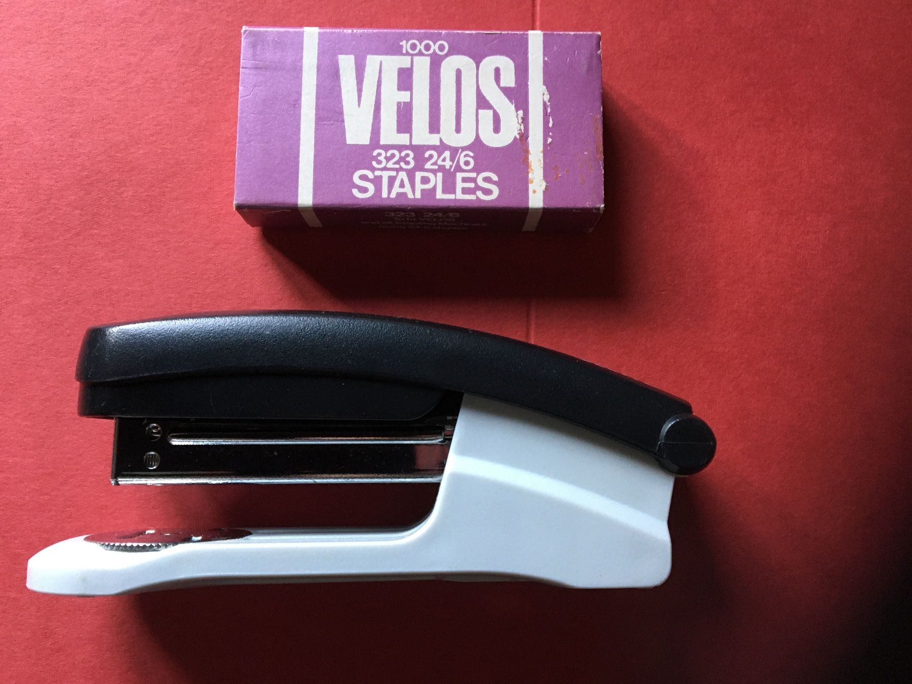 Leitz Macchine rilegatrici: Bostitch klein mit Klammern – Usato da Arth venduto da Vrecam51