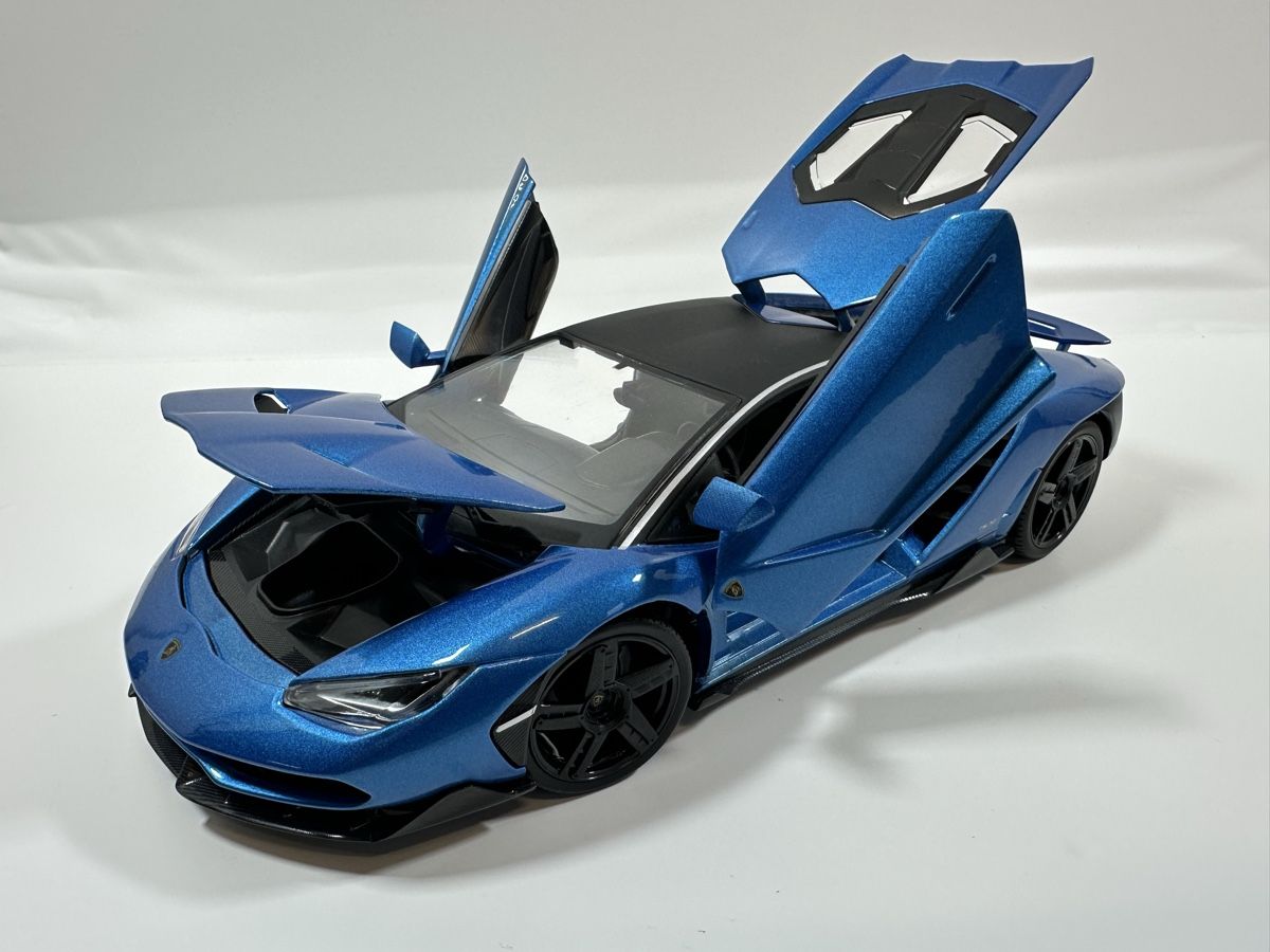 Maisto Modellautos: Lamborghini Centenario 1:18, blau-schwarz, MAISTO – Gebraucht aus Zofingen von rf9_x2xt 8