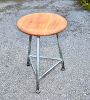 VINTAGE Dreibein - Hocker industrie atelier SWISS?