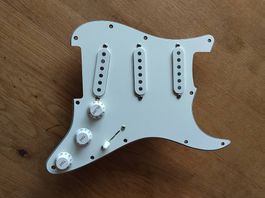 Lollar Stratocaster Pickup Set / Prewired Pickguard