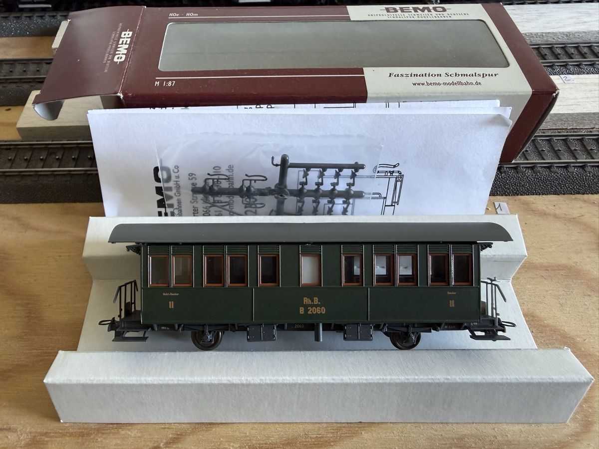 Bemo Modelleisenbahnen: Bemo 3230 140 RhB B 2060 H0m – Defekt aus Morrens VD von YannD02