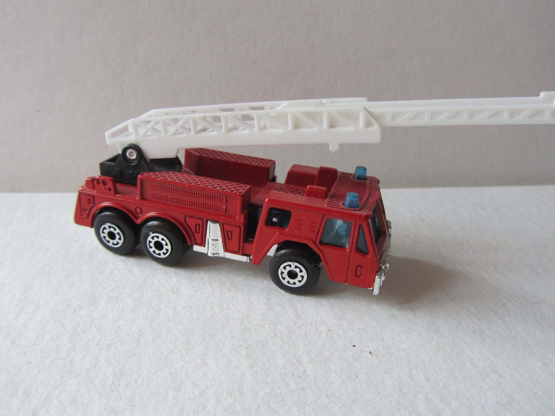 Matchbox Voitures modèles: Fire Engine, Matchbox Macau, unbespielt – D'occasion à Weiningen ZH par dietsch57 2