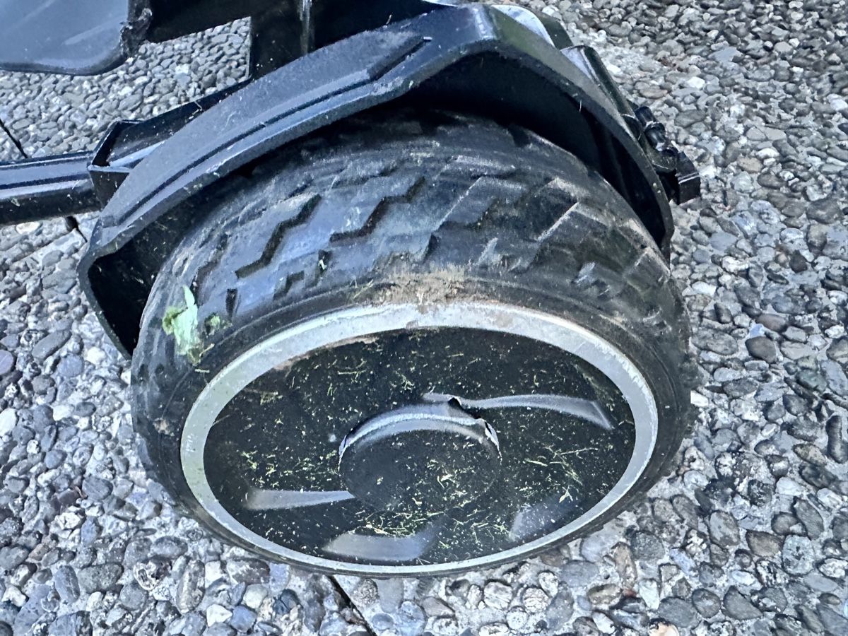 Hoverboard: Hoverboard Kart Aufsatz mit Lenker, Defekt  – Difettoso da Urdorf venduto da VukKar 4