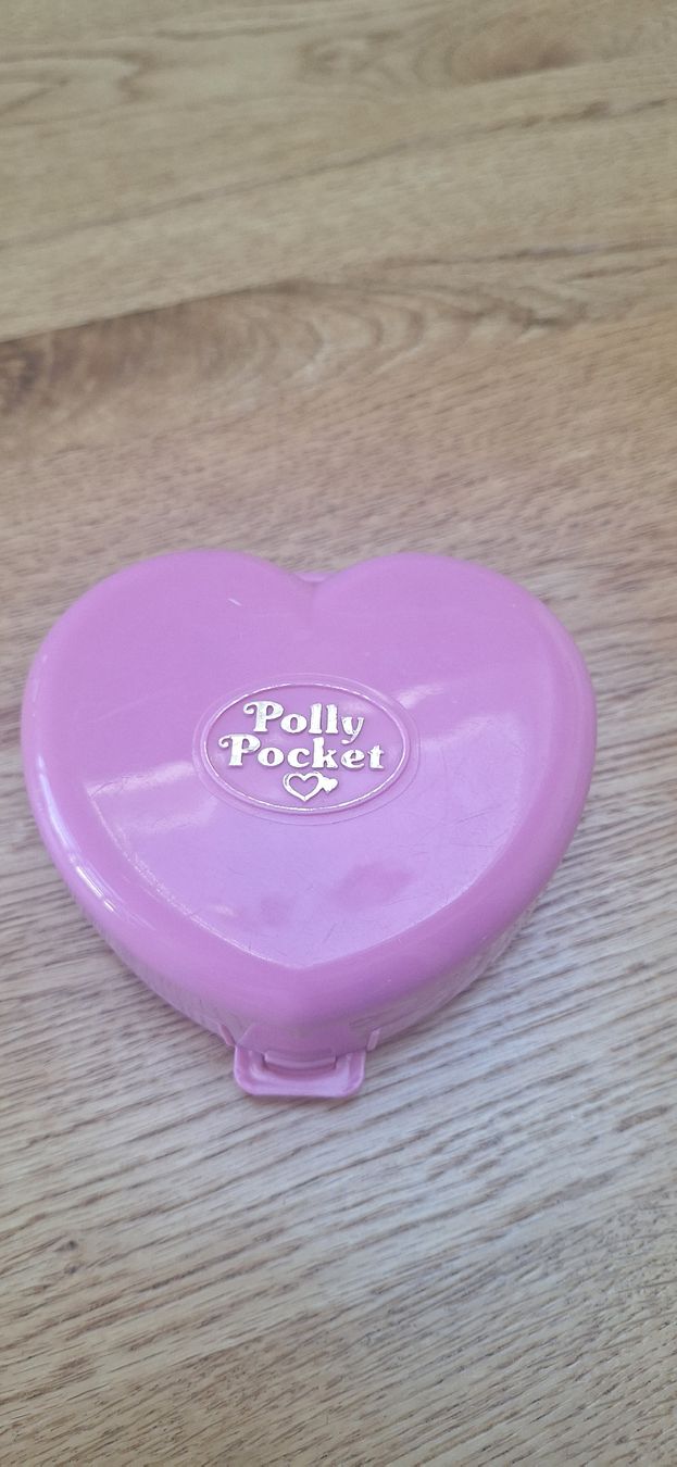 Polly Pocket Giocattoli: Polly Pocket Herz Schloss  – Usato da Gränichen venduto da Blt5 2