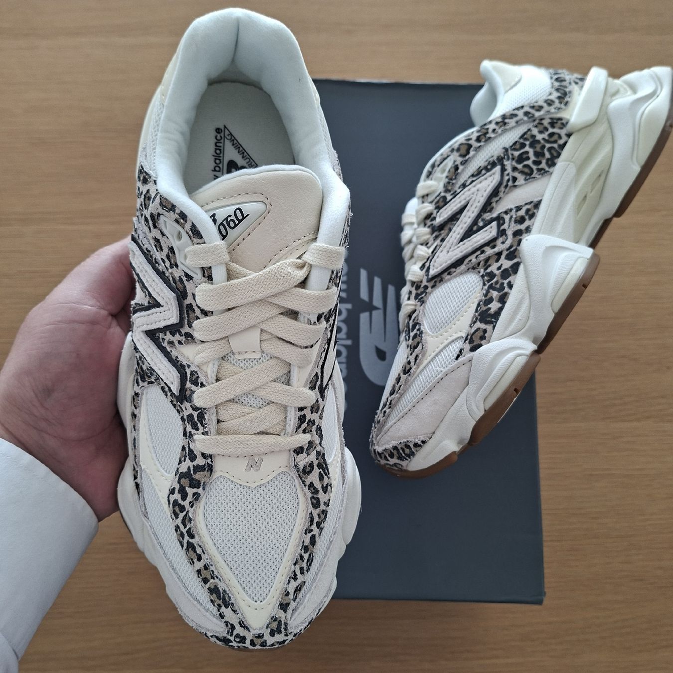 New Balance 9060 Leopard (Neuf avec emballage d'origine) à Onex pour ...