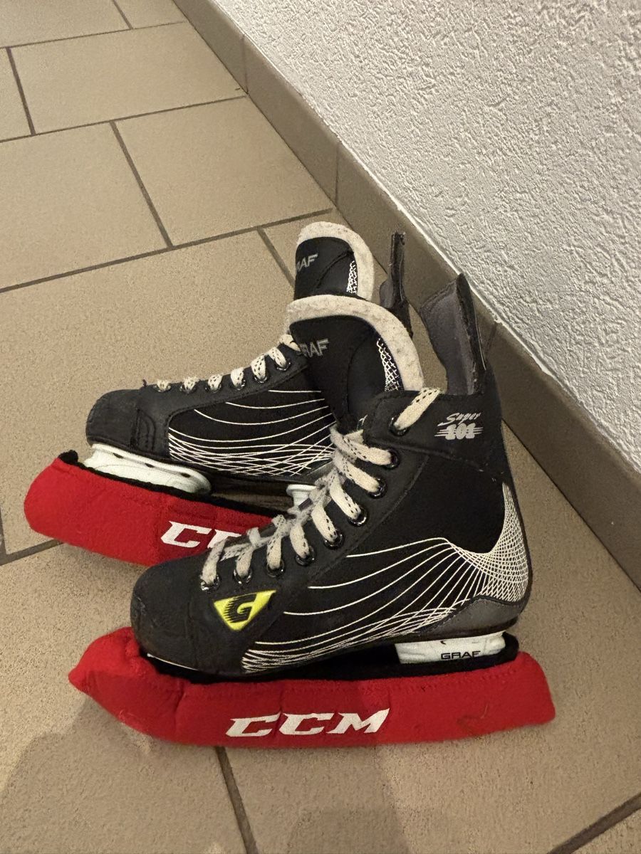 Graf Pattini da ghiaccio: Patins à glace Graf Super 101, taille 34 – Usato da Longirod venduto da prohockeygear68 1