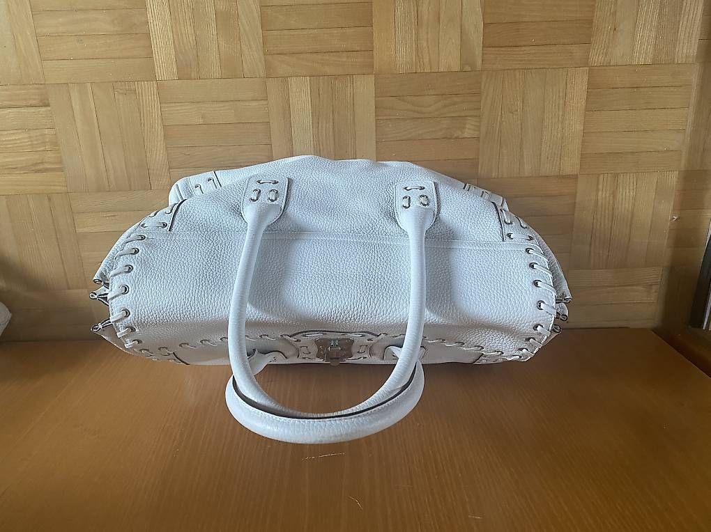 Taschen für Damen: Neue Versace Tasche  – Gebraucht aus Chur von hochhaederich