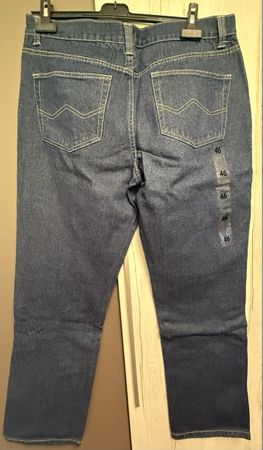 Jean neuf In Extenso taille 46, coupe droite, homme