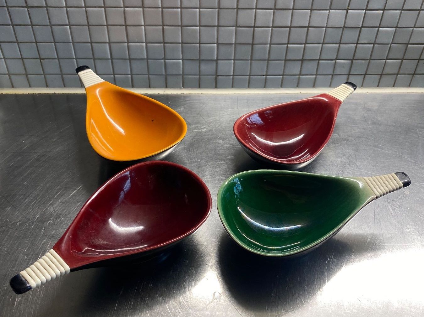 Schalen: 4 Aperoschalen Schälchen 50er Designklassiker – Gebraucht aus solothurn von soko75