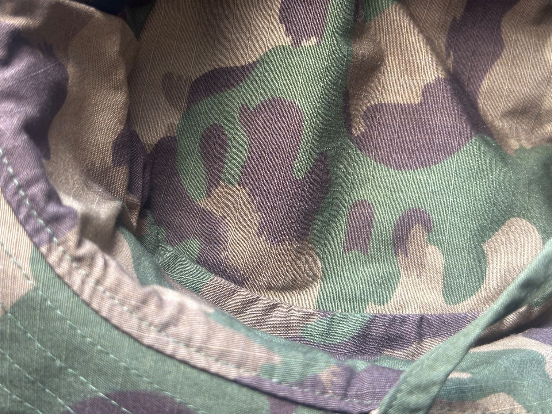 Schweizer Armee Copricapi, berretti & cappellini: Chapeau Bob camouflage armée Suisse – Nuovo (secondo la descrizione) da Clarens venduto da Riviera_Friperie 7
