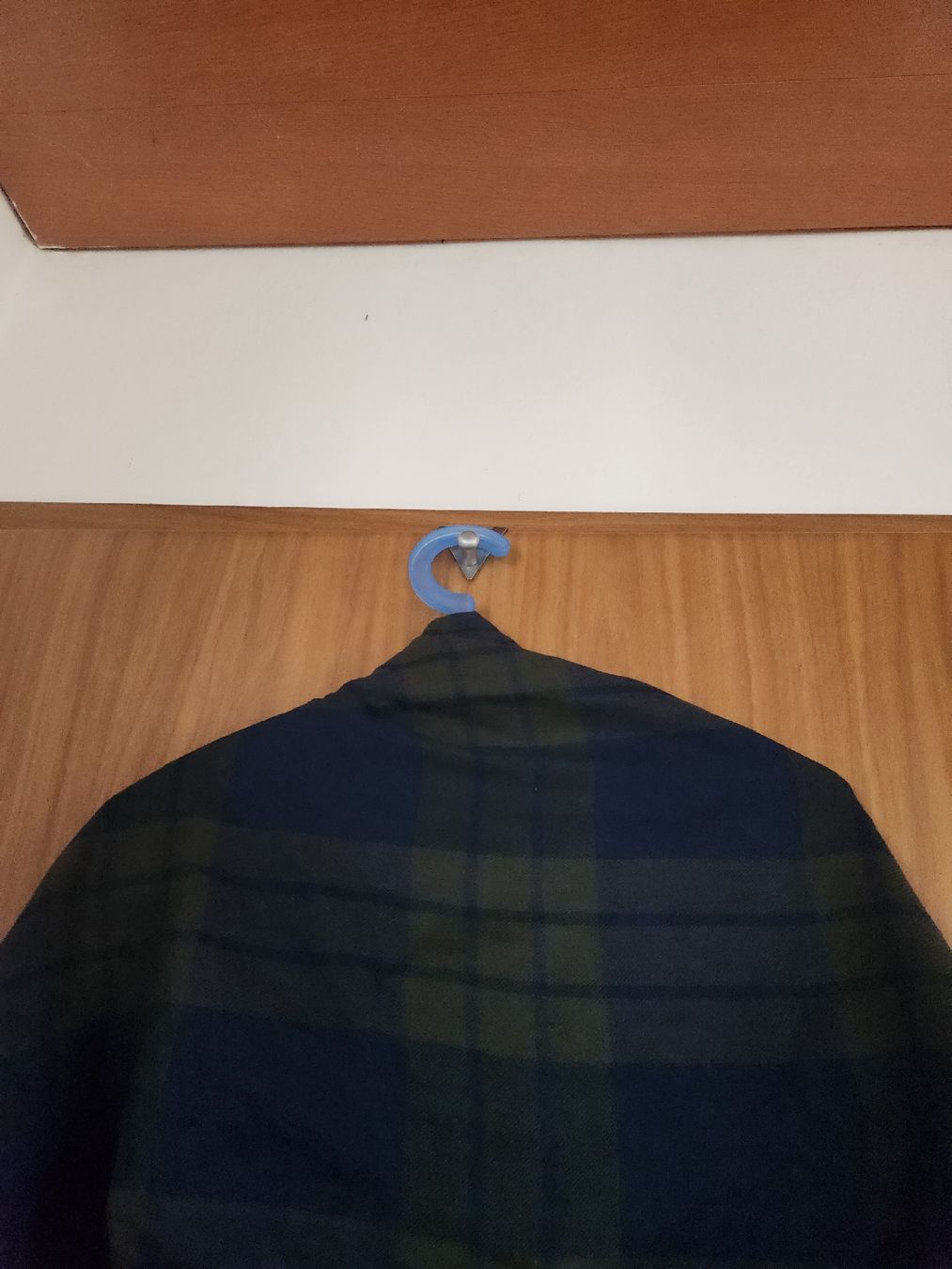 Tommy Hilfiger Sciarpe: Écharpe carreaux bleu vert Tommy Hilfiger  – Usato da Niedergösgen venduto da Eva2410 3