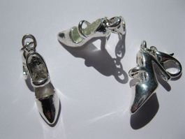 Anhänger, Charm Stöckelschuh, High Heel 3D, versilbert