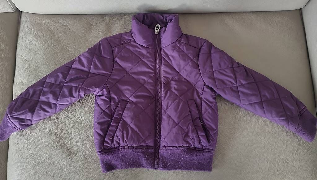 Jacken & Mäntel: Veste fille 3 ans, 92-98 cm – Gebraucht aus Chamoson von OkGeo