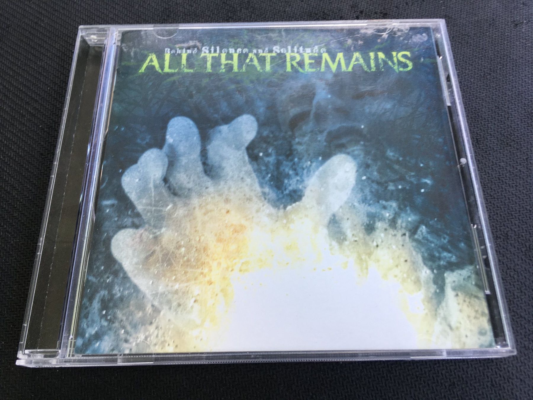 CD: All That Remains - Behind Silence And Solitude -CD- – Usato da St.Gallen venduto da MedienJoe
