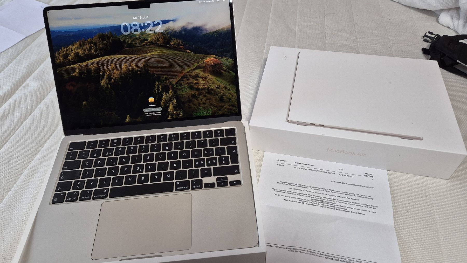 Apple Notebooks: MAC BOOK AIR13/M2-8/8G/256G/STARLIGHT – Gebraucht aus Ennetaach von MStr74