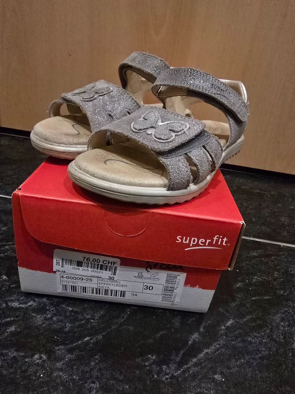 Superfit Scarpe per ragazze: Superfit Mädchen Sandalen Gr. 30 – Usato da Büttikon AG venduto da Amineah 1
