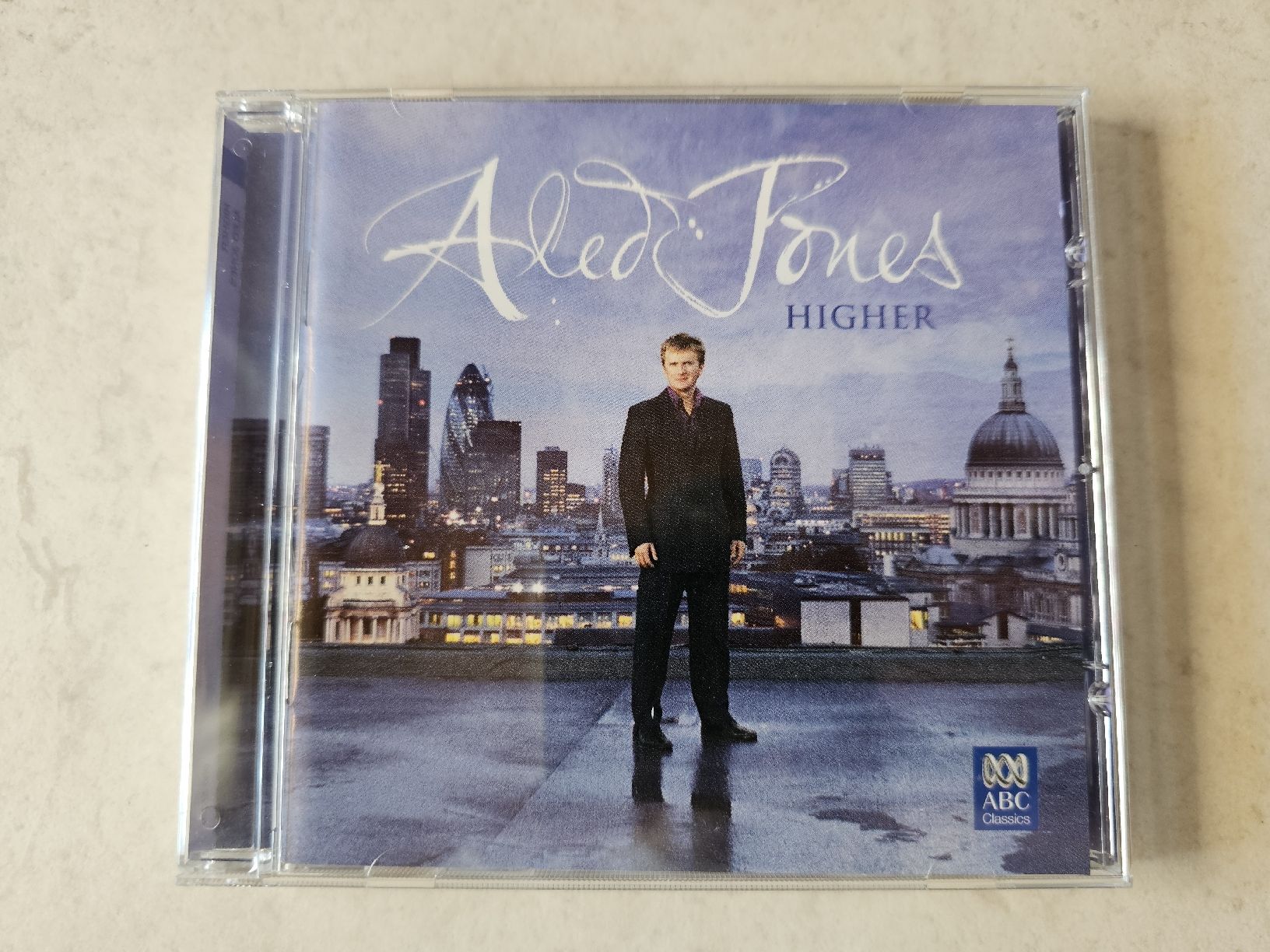 CDs: Aled Jones  -  Higher – Gebraucht aus Schneisingen von backstore24