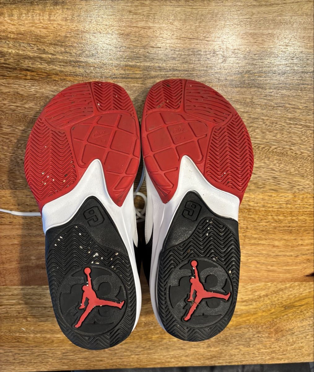 Jordan Scarpe per ragazzi: Nike Air Jordan Max Aura 3 Sneaker Gr.40 – Usato da Oberdorf SO venduto da sa-na 3