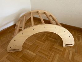 Kinderfeets Pikler Schaukel- und Kletterbogen