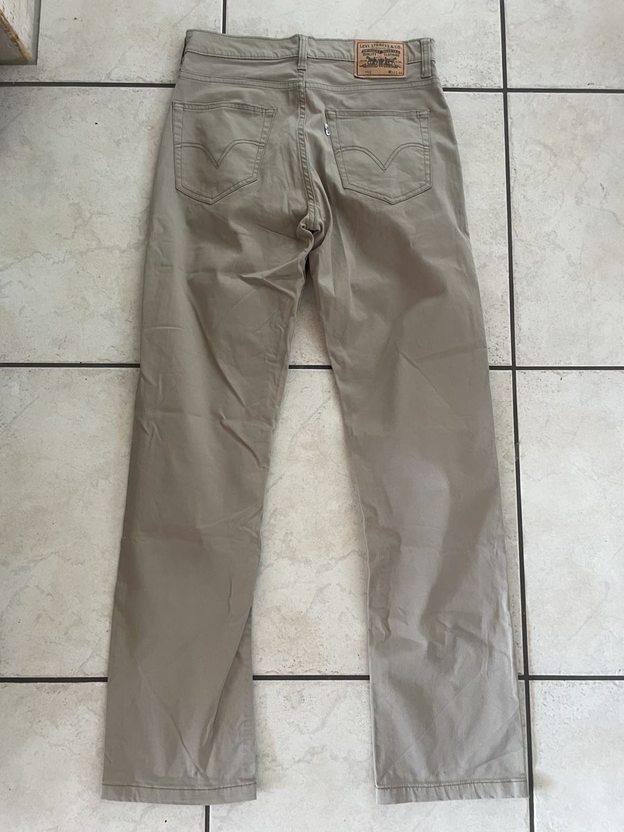 Levi's Jeans: Pantalon Levi's Beige Taille 32 34 – Usato da Vallamand venduto da Bricbracbroc82 1