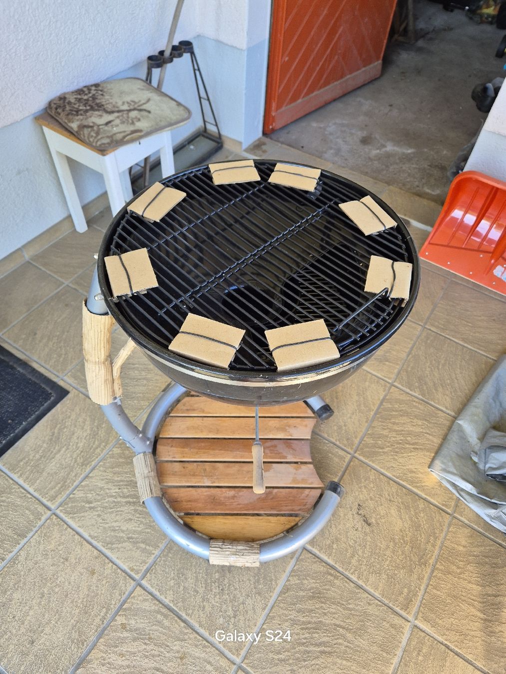 Grils: Holzkohlegrill – Neuf (Voir description) à Hausen AG par ZIR02 1