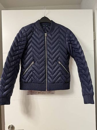 Benetton Daunenjacke Übergangsjacke, Grösse 38,neuwertig!