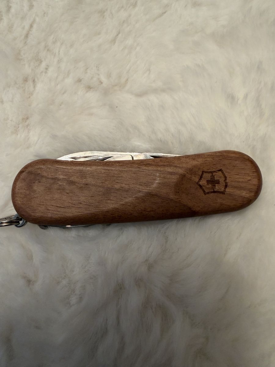 Victorinox Coltelli tascabile: Neues Sackmesser Evolution 10 Wood! – Nuovo e nell'imballaggio originale da Zug venduto da specki5 2