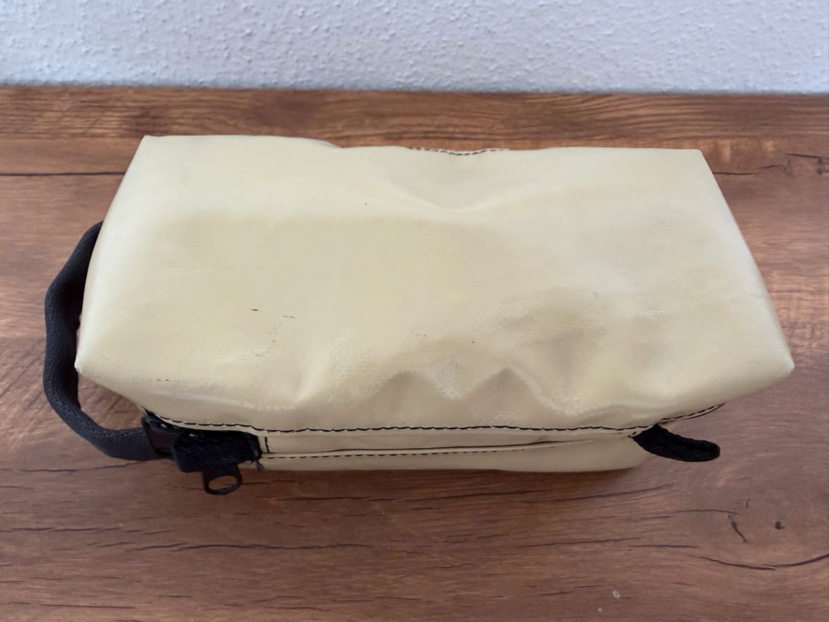 Freitag Custodie per cosmetici: FREITAG F35 CHEYENNE – Usato da Brügg BE venduto da Goob 2