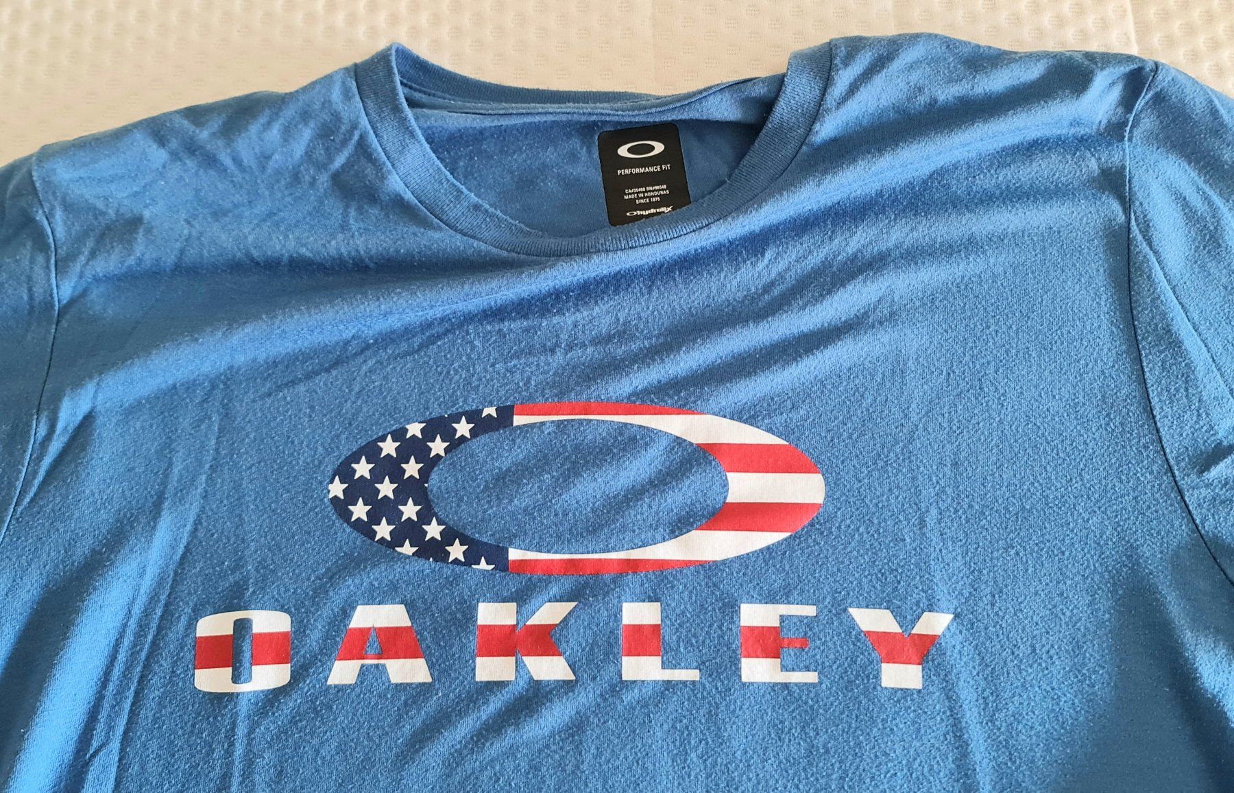 Oakley T-Shirts: OAKLEY T SHIRT / L – Neu (gemäss Beschreibung) aus kloten von Dralion73 2